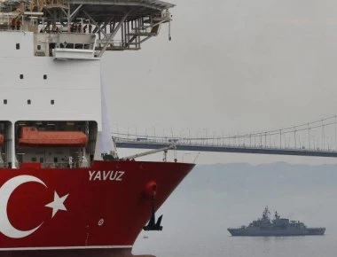Στο πλευρό του Γιαβούζ για τη γεώτρηση τα υποστηρικτικά πλοία
